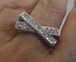 Ring 925 Silber mit synthetischen Steinchen