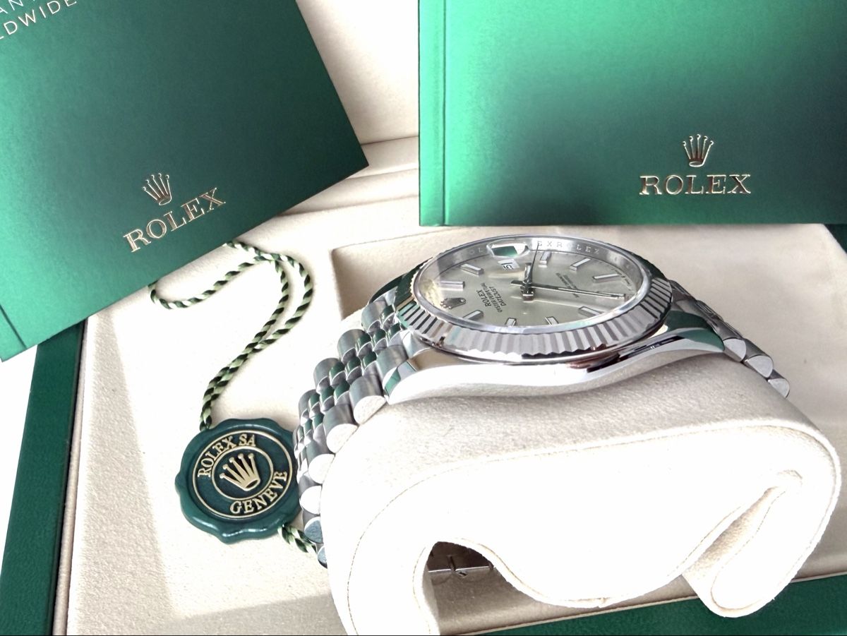 Rolex Uhren: Neuwertige Rolex Datejust 41 silver 2025 – Neu (gemäss Beschreibung) aus Zürich von masako 1