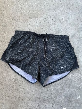 Nike Shorts schwarz