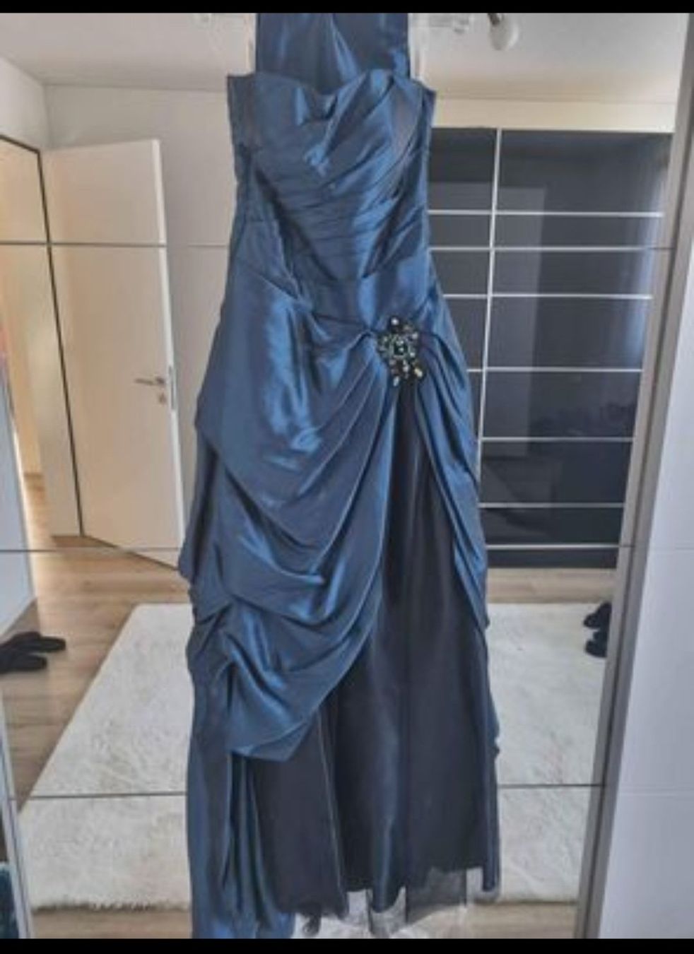 Vestiti: Kleid – Usato da Sonterswil venduto da ZuendAlma 1