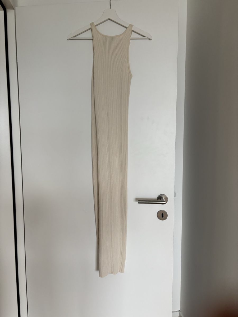 Kleider: Aware Maxikleid Beige Rippstrick – Gebraucht aus Oberhofen Thun'see von janine.70 2