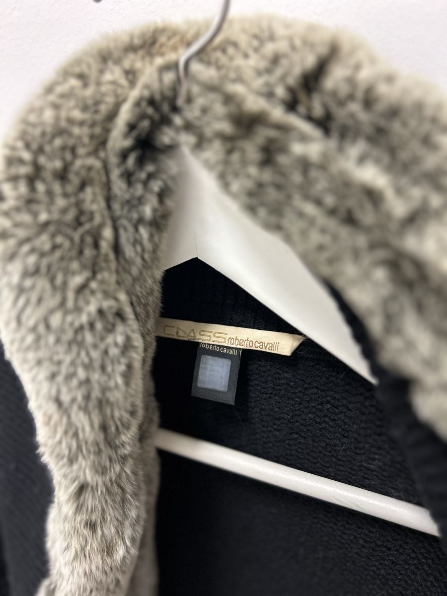 Roberto Cavalli Cappotti: Roberto Cavalli Strickmantel Gr. 36 mit Pelz – Usato da Meilen venduto da Michi1805 2