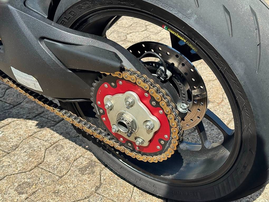 Strada: DUCATI Hypermotard 939 SP 2016 Remus – Usato da Horgen venduto da corvomotorsports 3