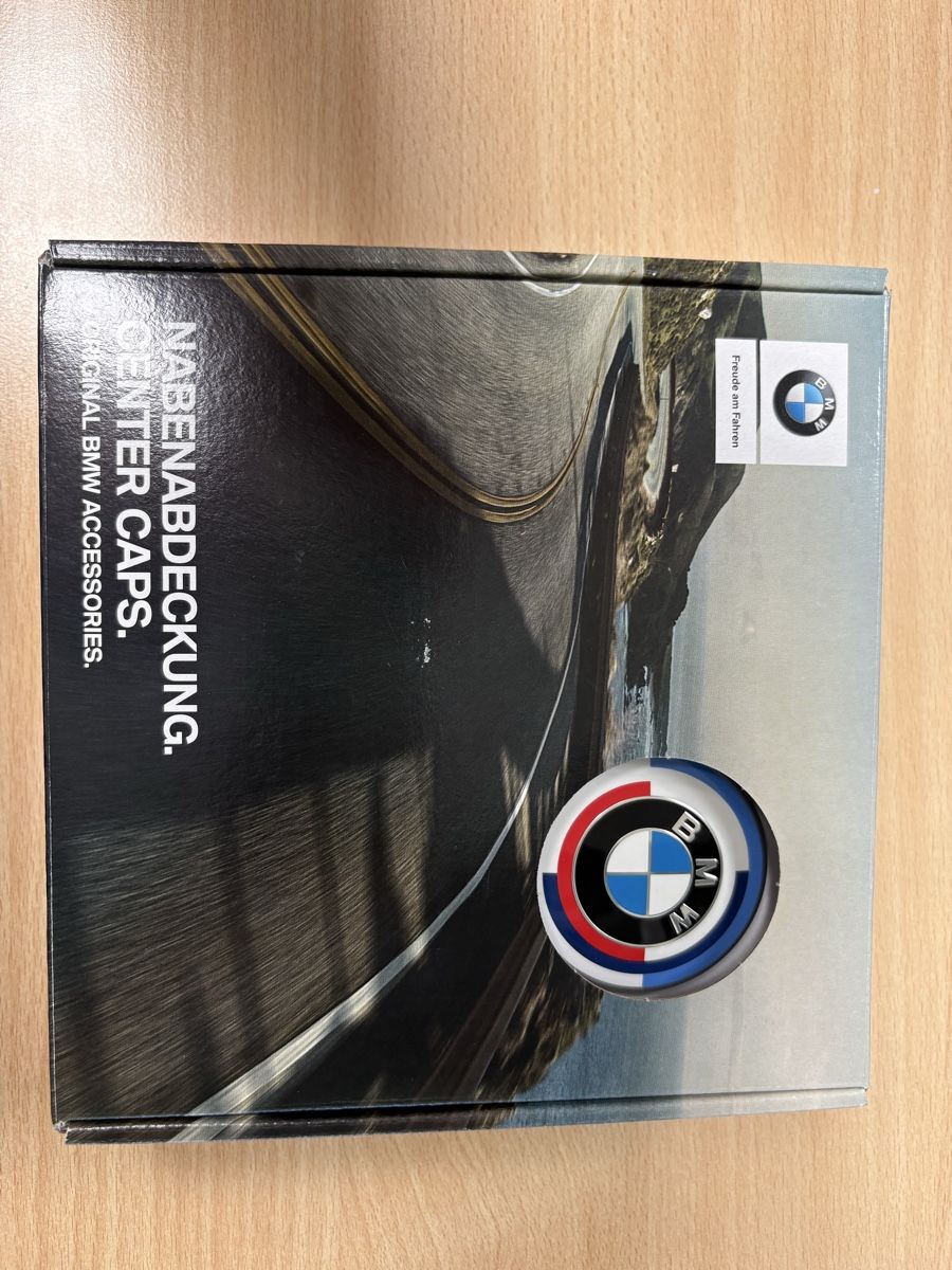 Tutti pezzi di ricambio auto: bmw 50 jahr nabendeckel  – Nuovo e nell'imballaggio originale da Höri venduto da Amcg22