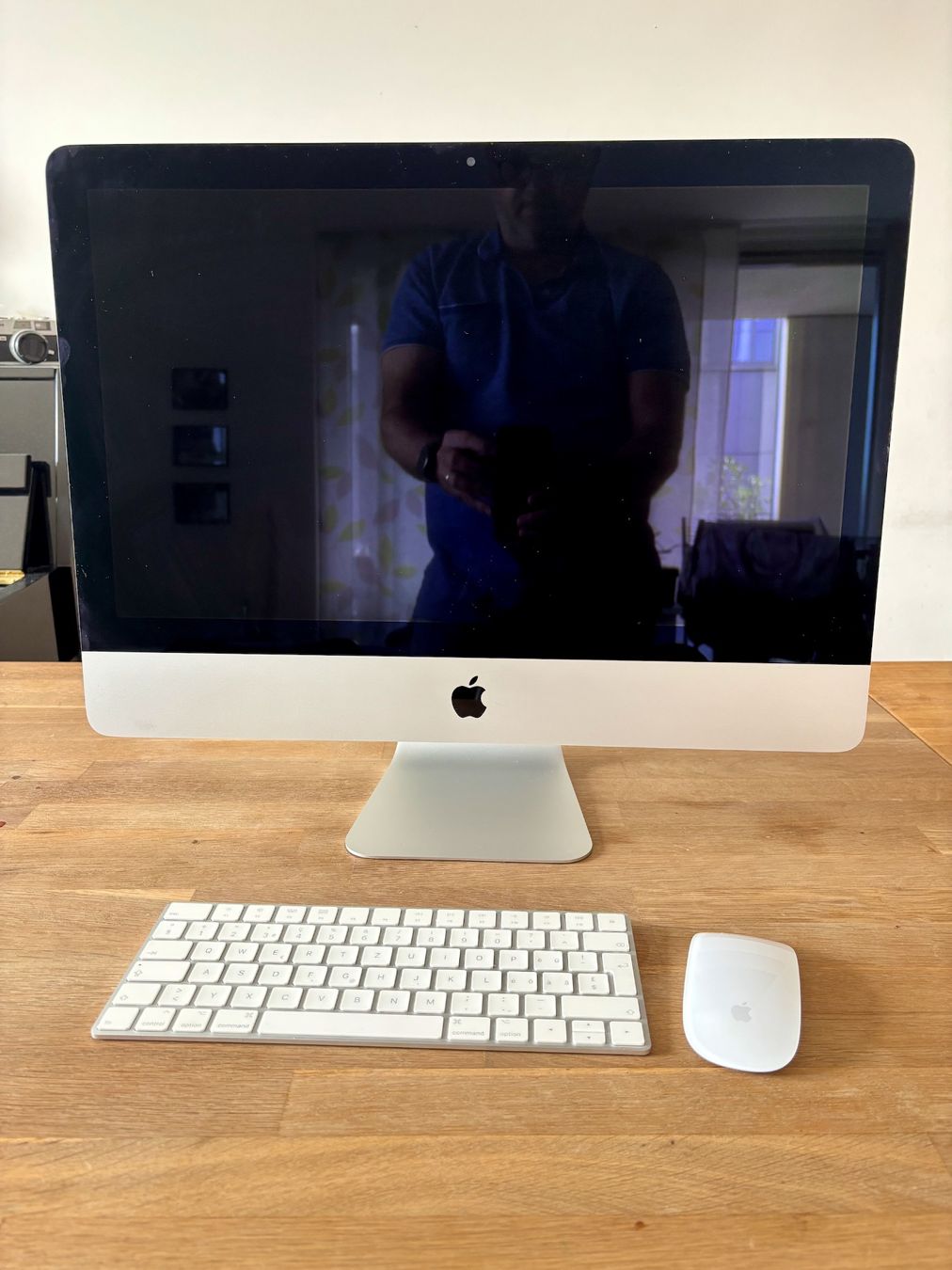 Apple PCs: iMac 21.5 pouces, écran Retina 4K, version 2017 – Gebraucht aus Grand-Lancy von Tomtom1205
