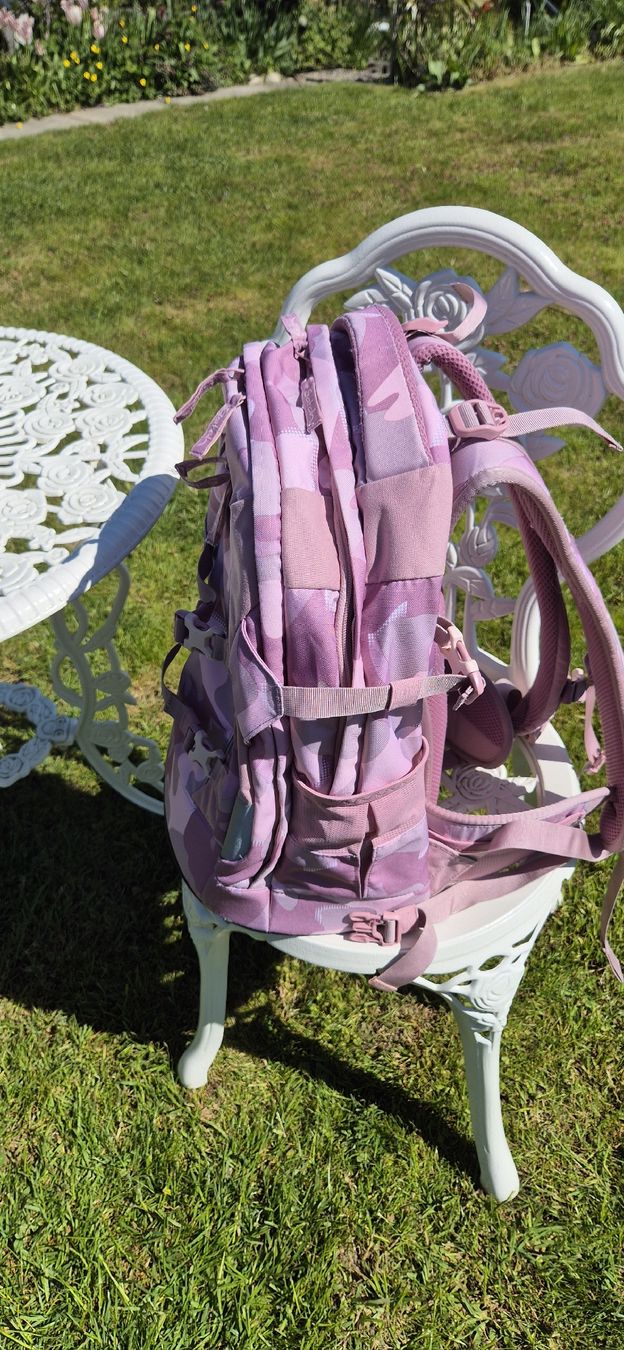 Satch Borse & Zaini: Satch Schulrucksack Camouflage rosa/viollett – Usato da Oberwil-Lieli venduto da cla_j25n 9