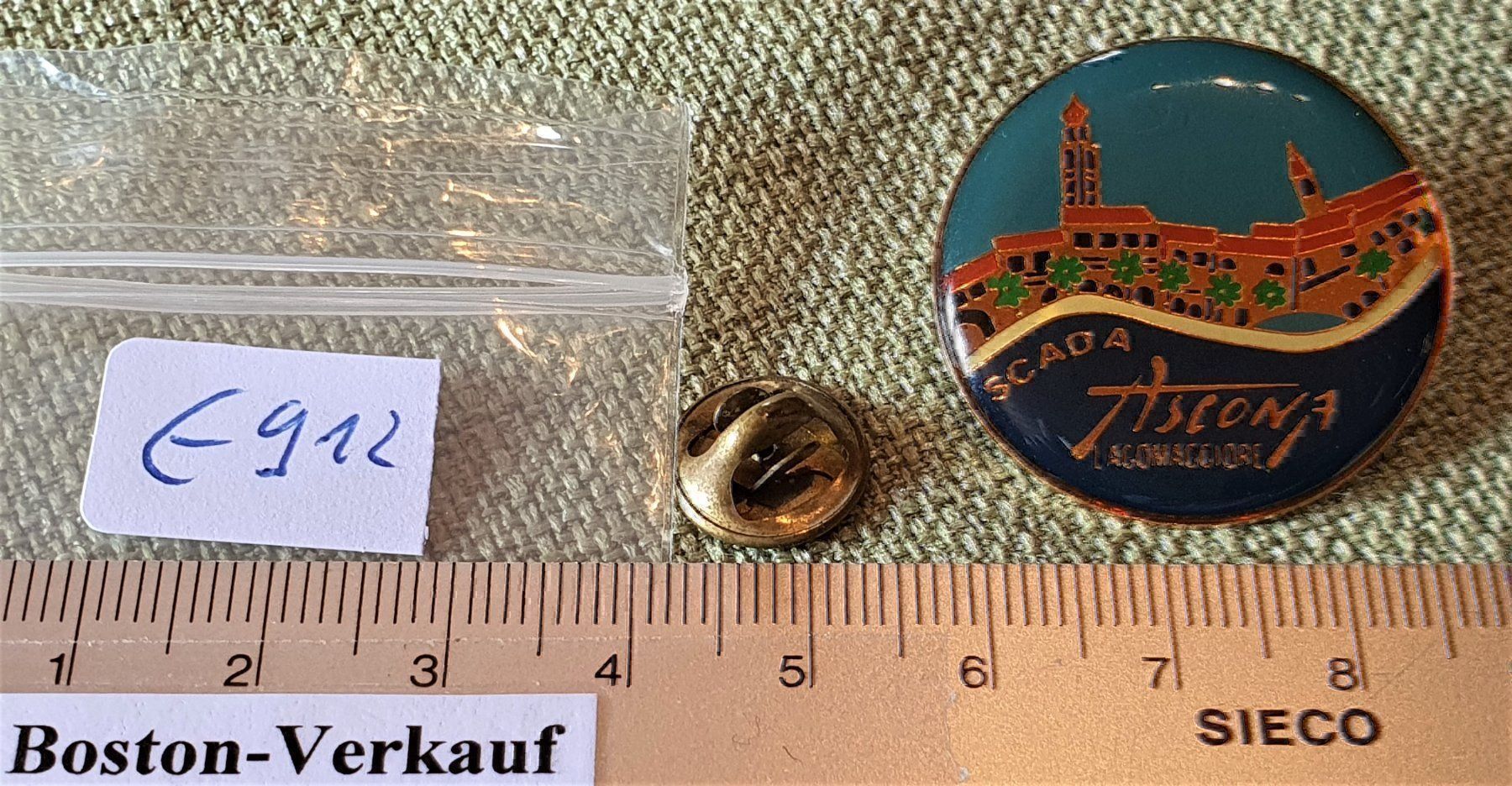 Placchette & Badge: E912 - Pin Scada Ascona Lagomaggiore – Usato da Reinach BL venduto da Boston-Verkauf 2