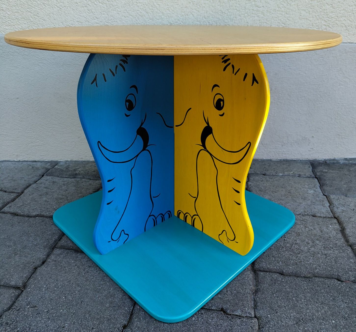 Tavoli: Kindermöbel / Tisch rund, Kreuzfuss – Nuovo (secondo la descrizione) da Stettfurt venduto da deltacharlie1