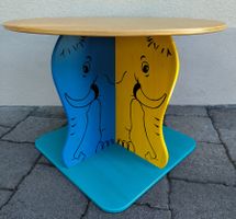 Kindermöbel / Tisch rund, Kreuzfuss