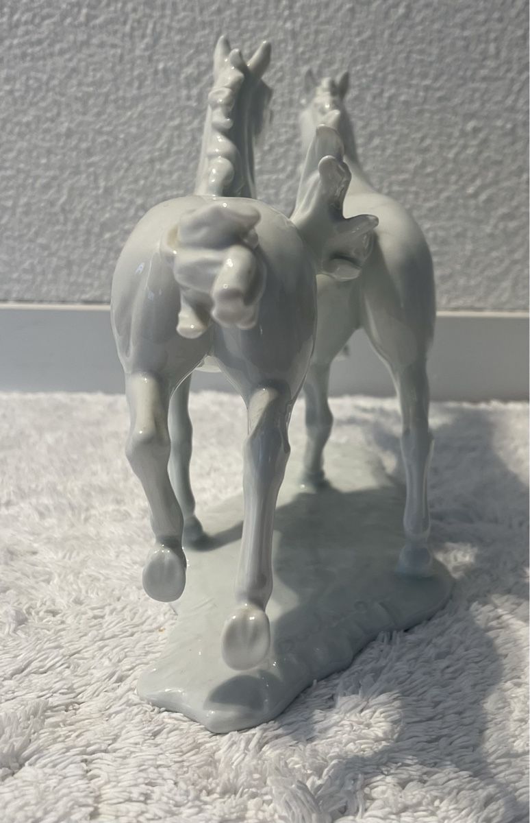 Sculture & Statue: AK Kaiser Porzellanfigur Pferde – Usato da Au ZH venduto da Shalima1985 3