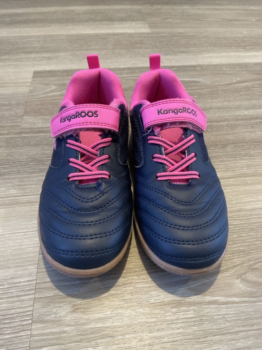 Scarpe per ragazze: Hallenschuhe Grösse 32 – Usato da Tobel venduto da rob_95 2