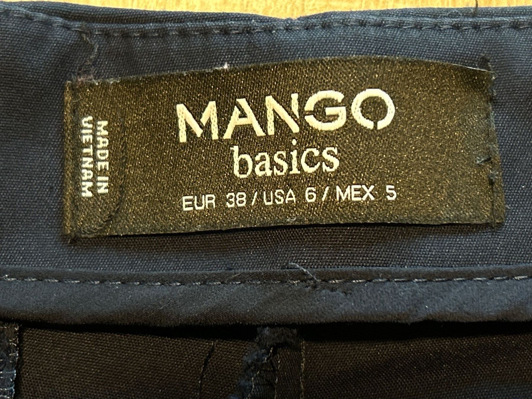 Mango Pantaloni: Stoffhose schwarz von Mango Gr. 38 – Usato da Brunnen venduto da Nala2929 6
