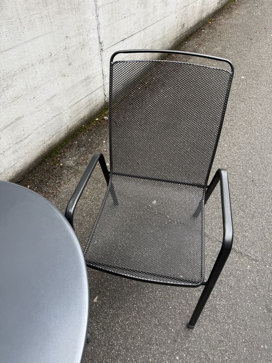 Schaffner Tavoli: Schaffner Gartentisch St.Moritz mit 2 Stühlen – Usato da zürich venduto da PapaMoll86 2