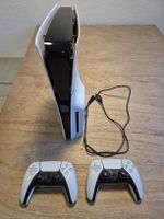 Sony PlayStation 5 Konsole mit zwei Controllern weiss Disc
