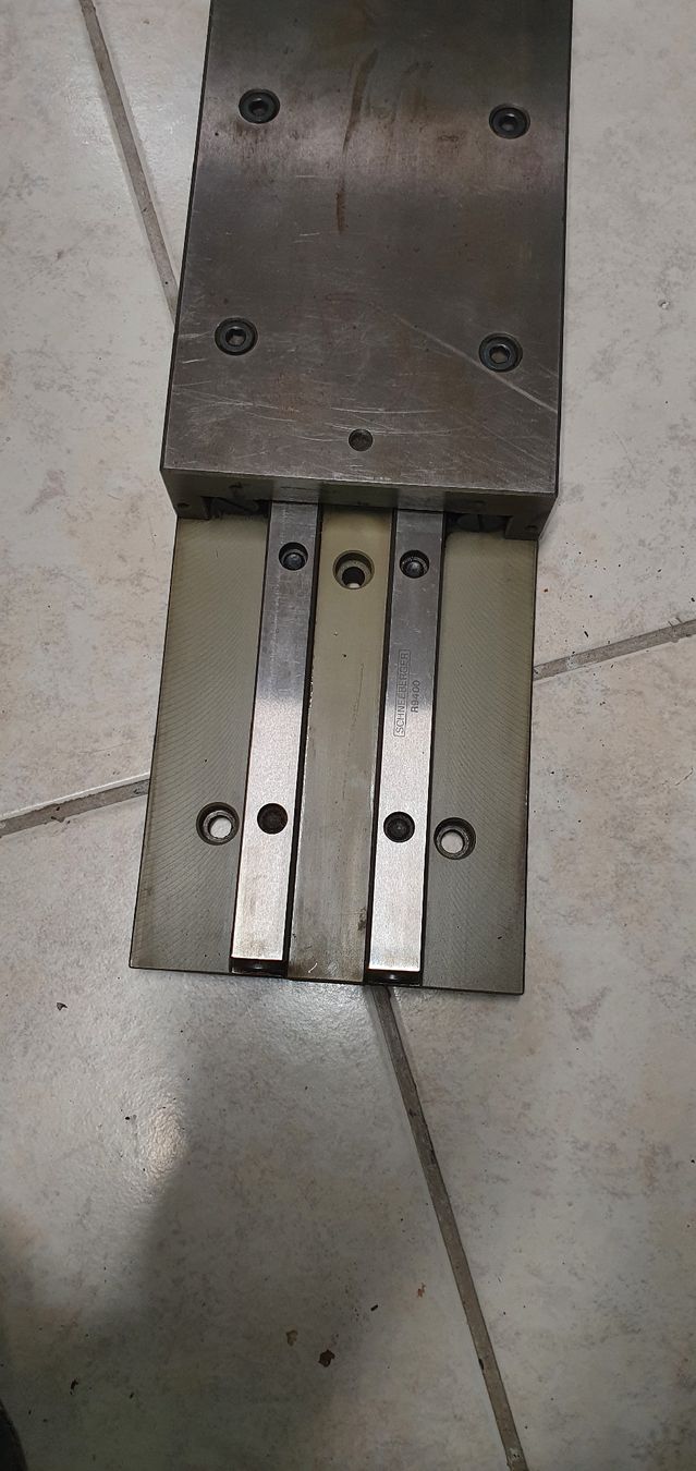Cuscinetti a sfere: Table coulissante Schneeberger acier – Usato da Chailly-Montreux venduto da Zorro123 7