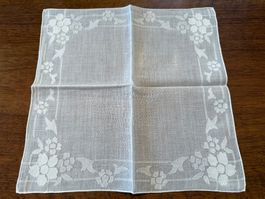 Taschentuch weiss mit Blumenmuster gebraucht Zustand