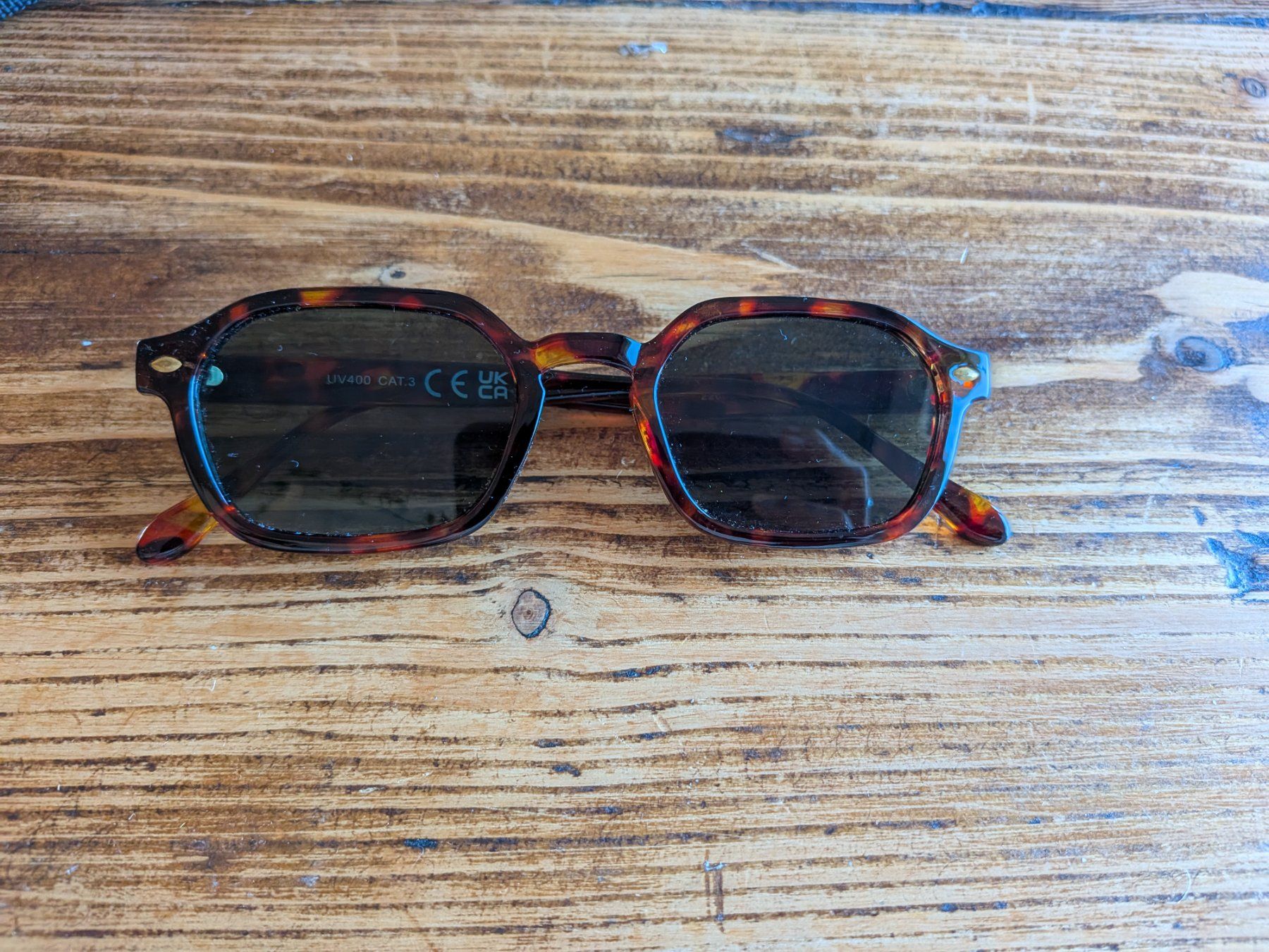 Brillen & Gläser: Sonnenbrille – Gebraucht aus Ostermundigen von om11