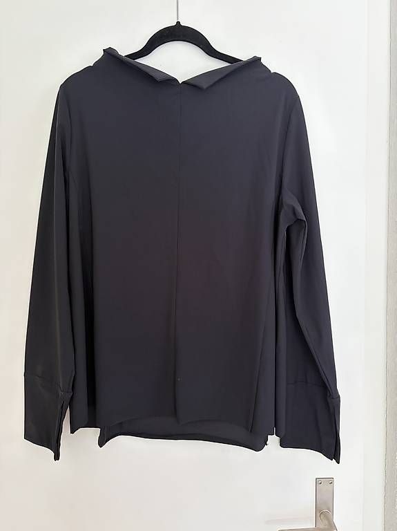 Camicette: Schwarze elastische elegante Bluse von Ventono - Gr. M – Usato da Schliern b. Köniz venduto da tezi 2