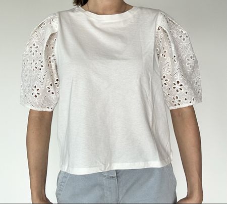 Damen T-Shirt weiss mit Lochstickerei Ärmeln, neu
