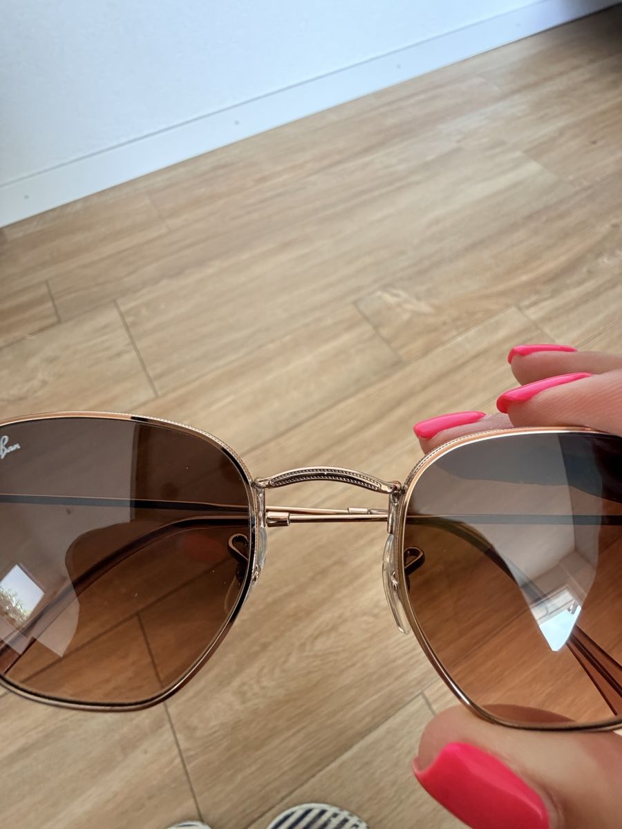 Ray-Ban Lunettes & Verres: Lunettes de soleil Ray-Ban – D'occasion à Villars-le-Grand par Eva_1986 2