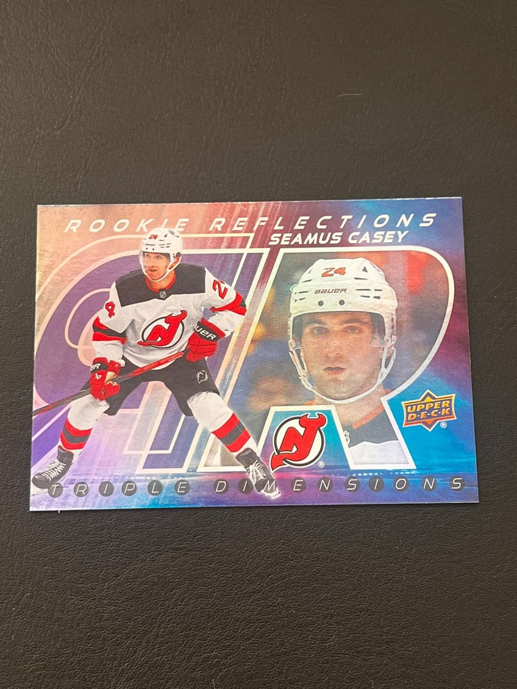 NHL Carte collezionabili: Seamus Casey 2024 Rookie Reflections New Jersey Devils – Nuovo (secondo la descrizione) da Möhlin venduto da SwissHockeyCards