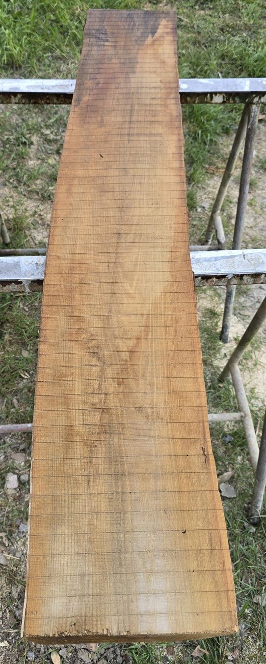 Holzartikel: Altes Holzbrett  – Gebraucht aus Rorschacherberg von snOOpydOg11