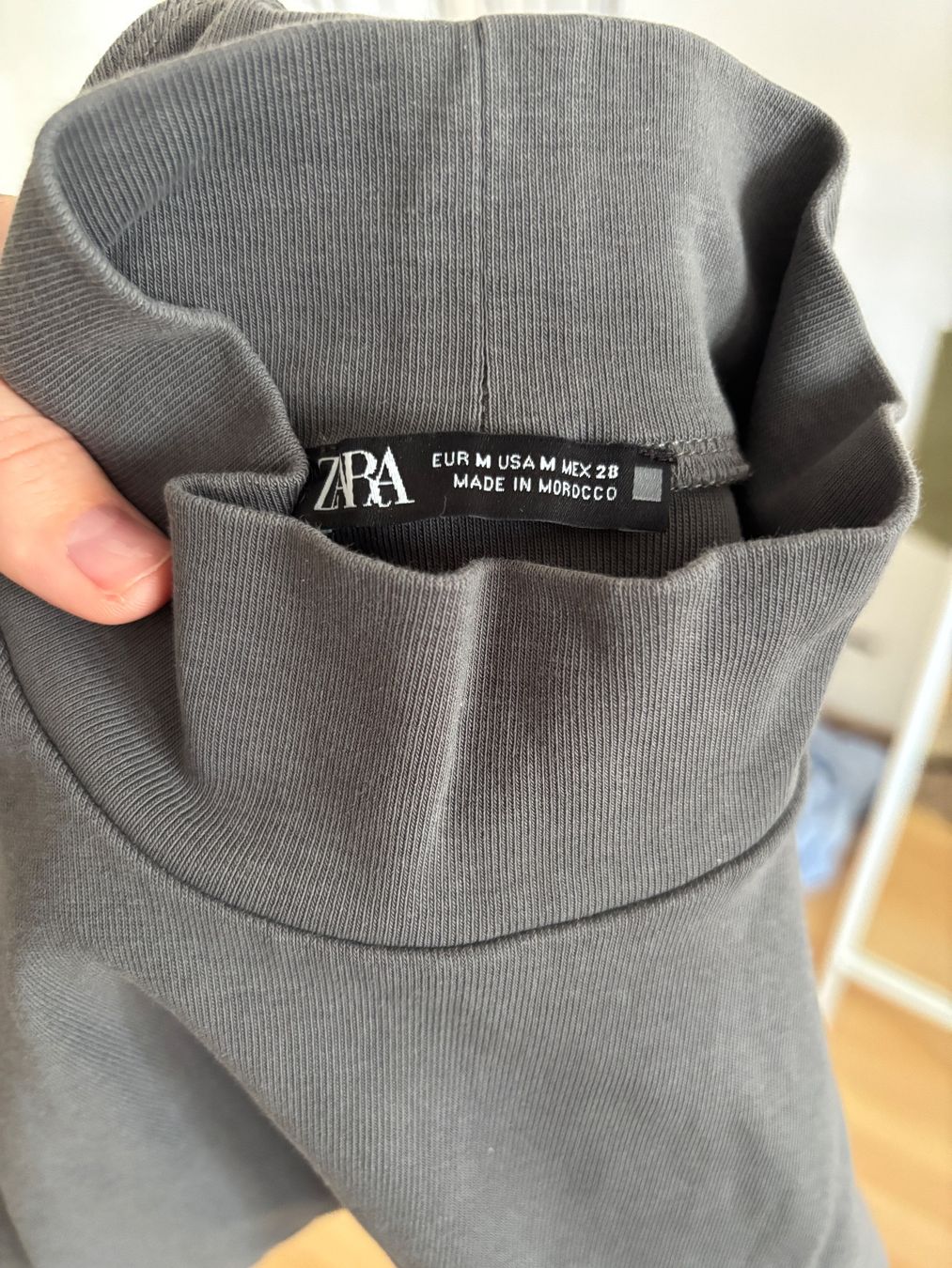 Zara Tops: Zara Body – Gebraucht aus Bern von ViksiBash 4