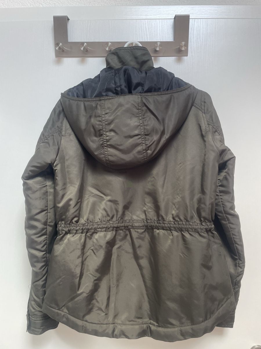 H&M Giacche: Veste kaki - H&M – Usato da Corgémont venduto da Leane.Z 1