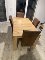 Esstisch mit 4 Stühlen