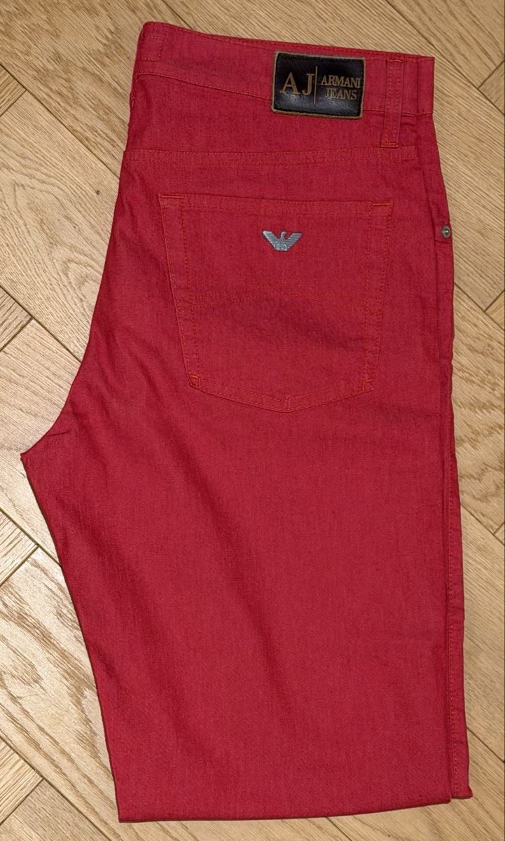 Armani Pantaloni: Armani Hose rot in Grösse 34 – Usato da Schwyz venduto da Fabio_P_CH