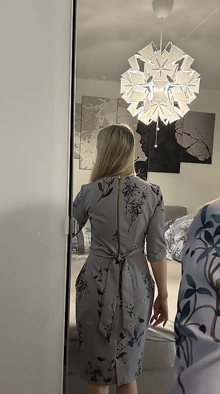Vestiti: Elegantes Kleid mit Blumenmuster, Grösse S – Usato da Pfäffikon SZ venduto da mer_qc7w 1