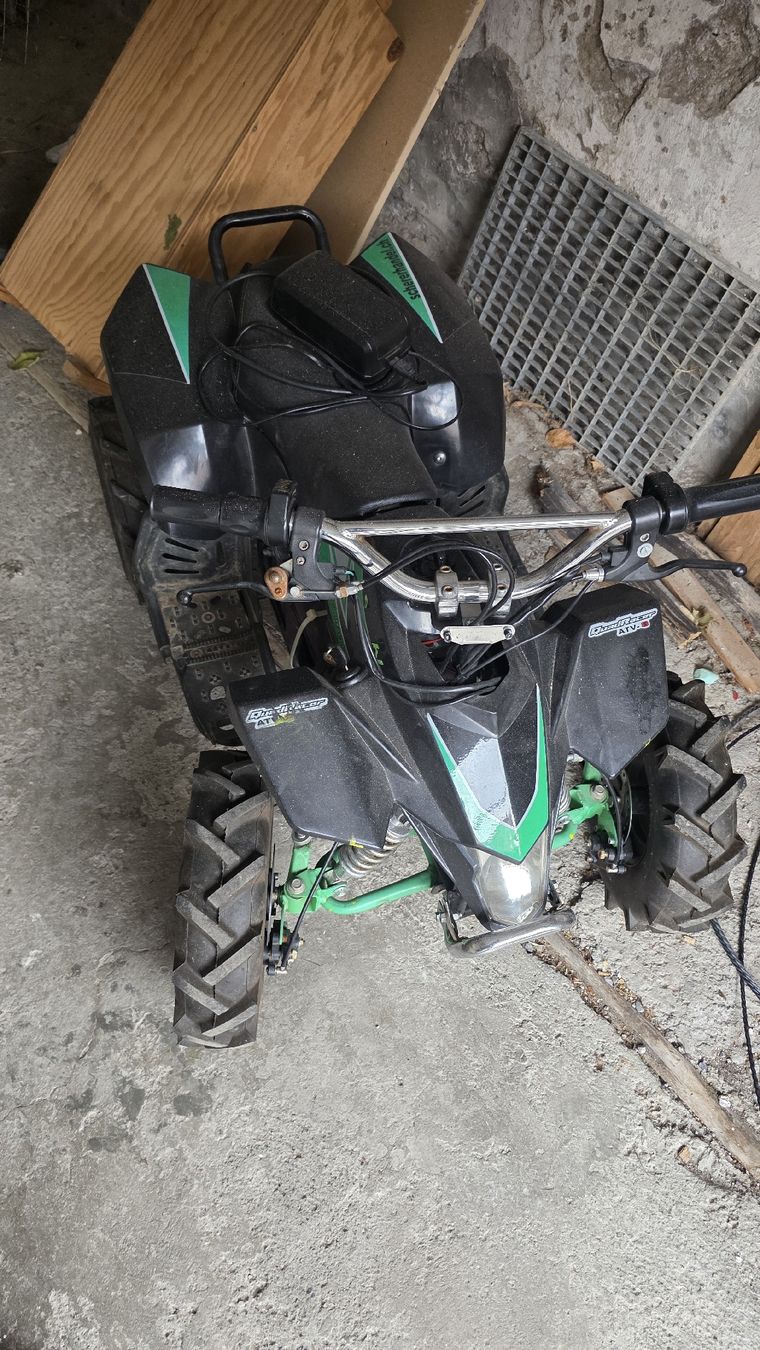Mini Quads: Kinderquad ab 1 Franken – Defekt aus Hinwil von Schufi83