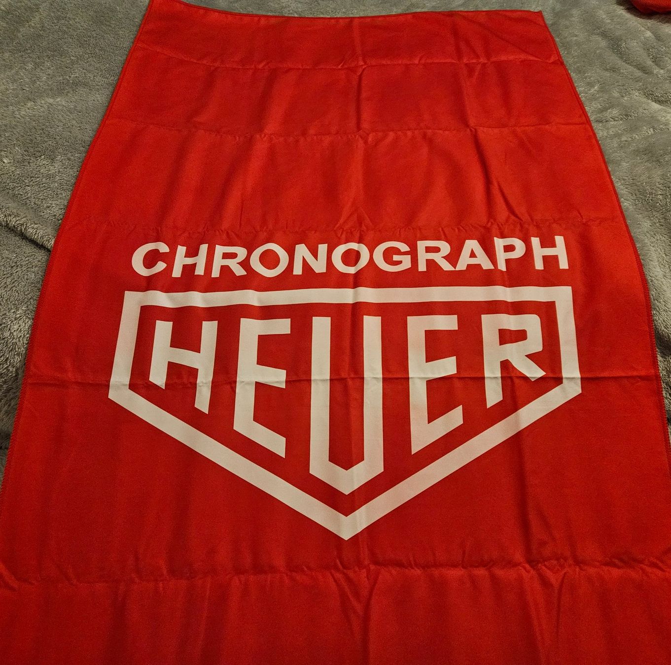 Coperte: HEUER bannière - linge - plaid – Usato da le landeron venduto da Pimpe0 1