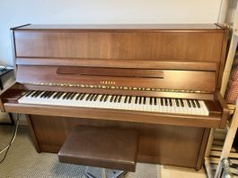 Piano droit Yamaha