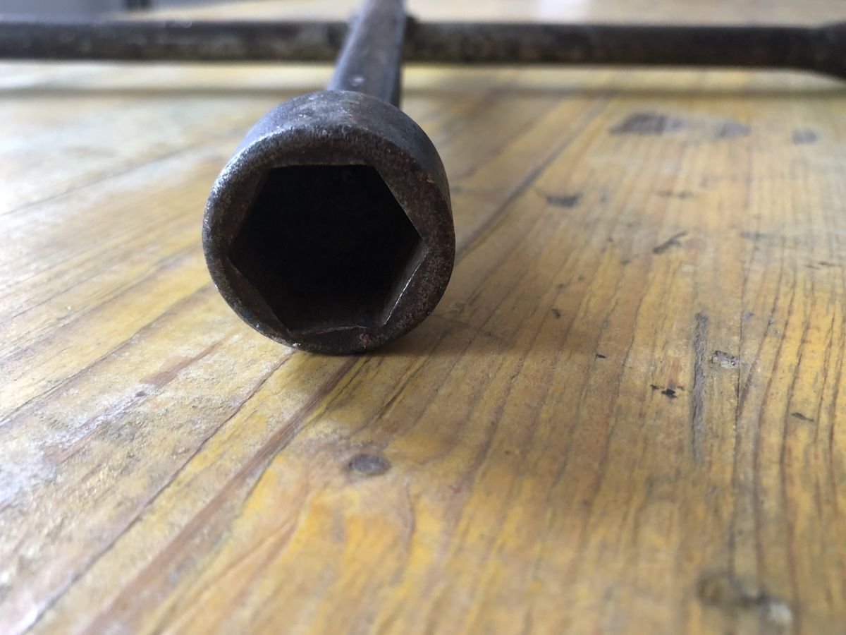 Tous les outils: Radkreuz – D'occasion à Riehen par Love-and-Peace 3