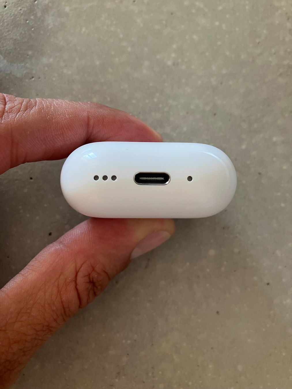 Apple Casques audio: APPLE AIRPODS 4 CASE ANC – D'occasion à Lausanne par mr.v 7