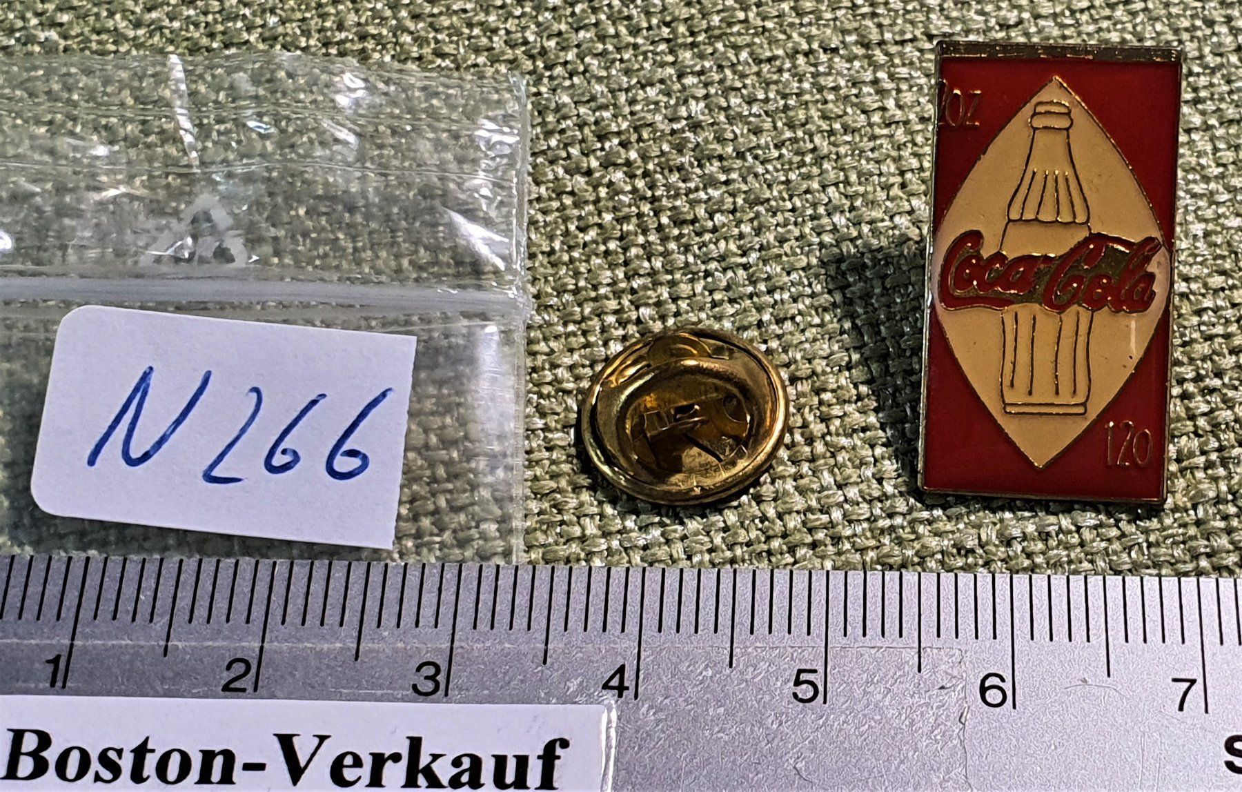 Placchette & Badge: N266 - Pin Coca Cola Coke Flasche Werbung – Usato da Reinach BL venduto da Boston-Verkauf 1