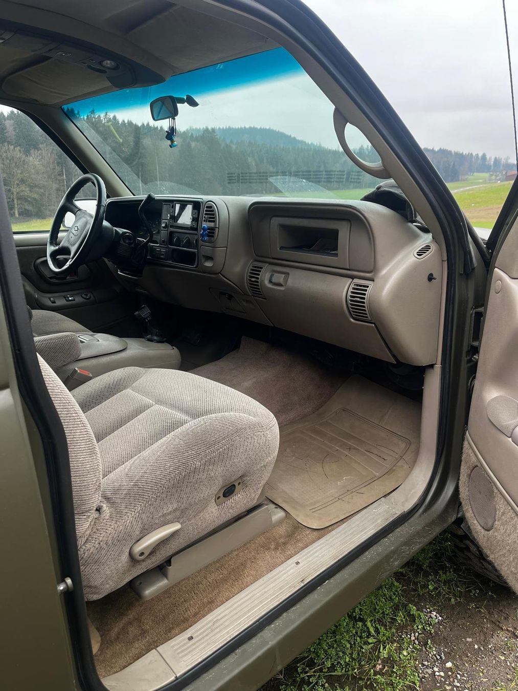 Tutte le macchine: Chevrolet K2500 Pick-Up – Usato da Glashütten venduto da Glanzhaus 2