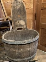 Kälber Trink Gefäss aus Holz, Höhe 70 / 32 cm,