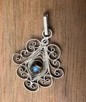 Vintage Anhänger 835 Silber mit kleinem blauem Stein