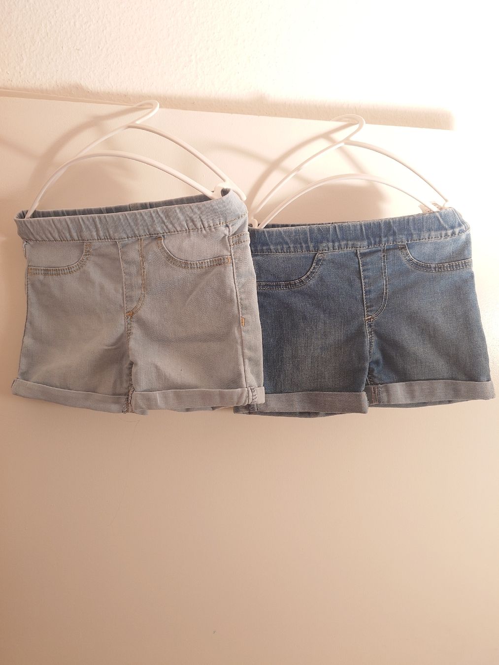 Kleiderpakete & -sets: 6er Set Mädchen Shorts, Grösse 104 – Neu (gemäss Beschreibung) aus Uster von snowy_6 1