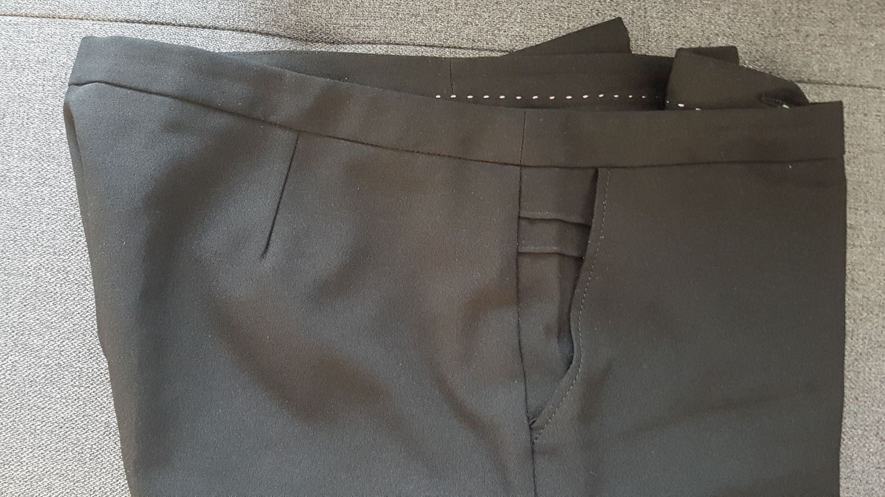 Pantaloni: Schwarze Hose / Von Costume / Anzug – Nuovo (secondo la descrizione) da Schöfflisdorf venduto da CrRG21 3