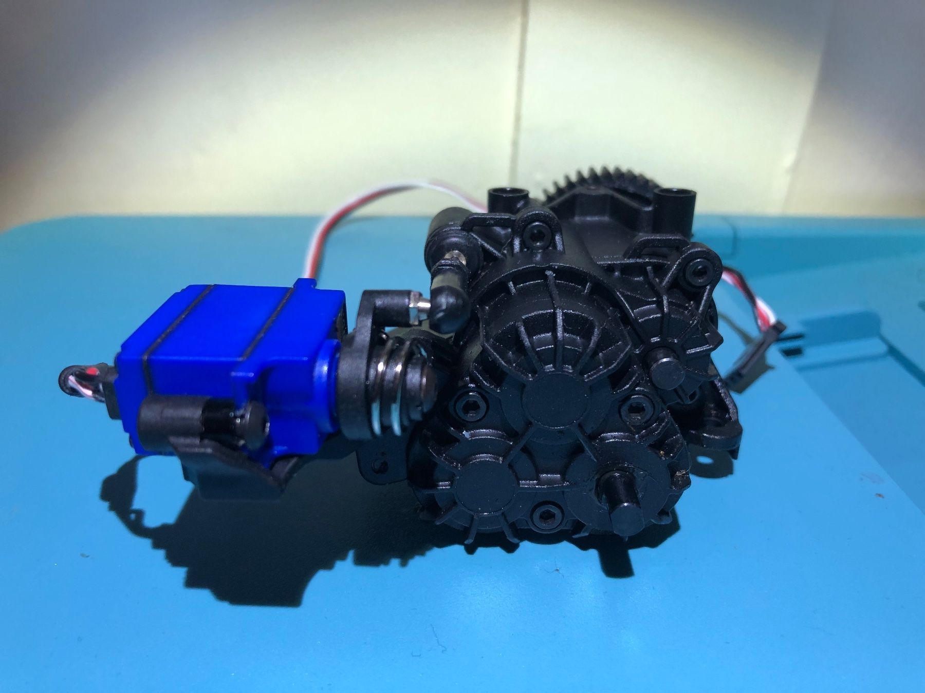 Traxxas RC Modellbau: RC Auto TRX-4 Getriebe Neu – Neu (gemäss Beschreibung) aus Flamatt von Top-Shop-1 1