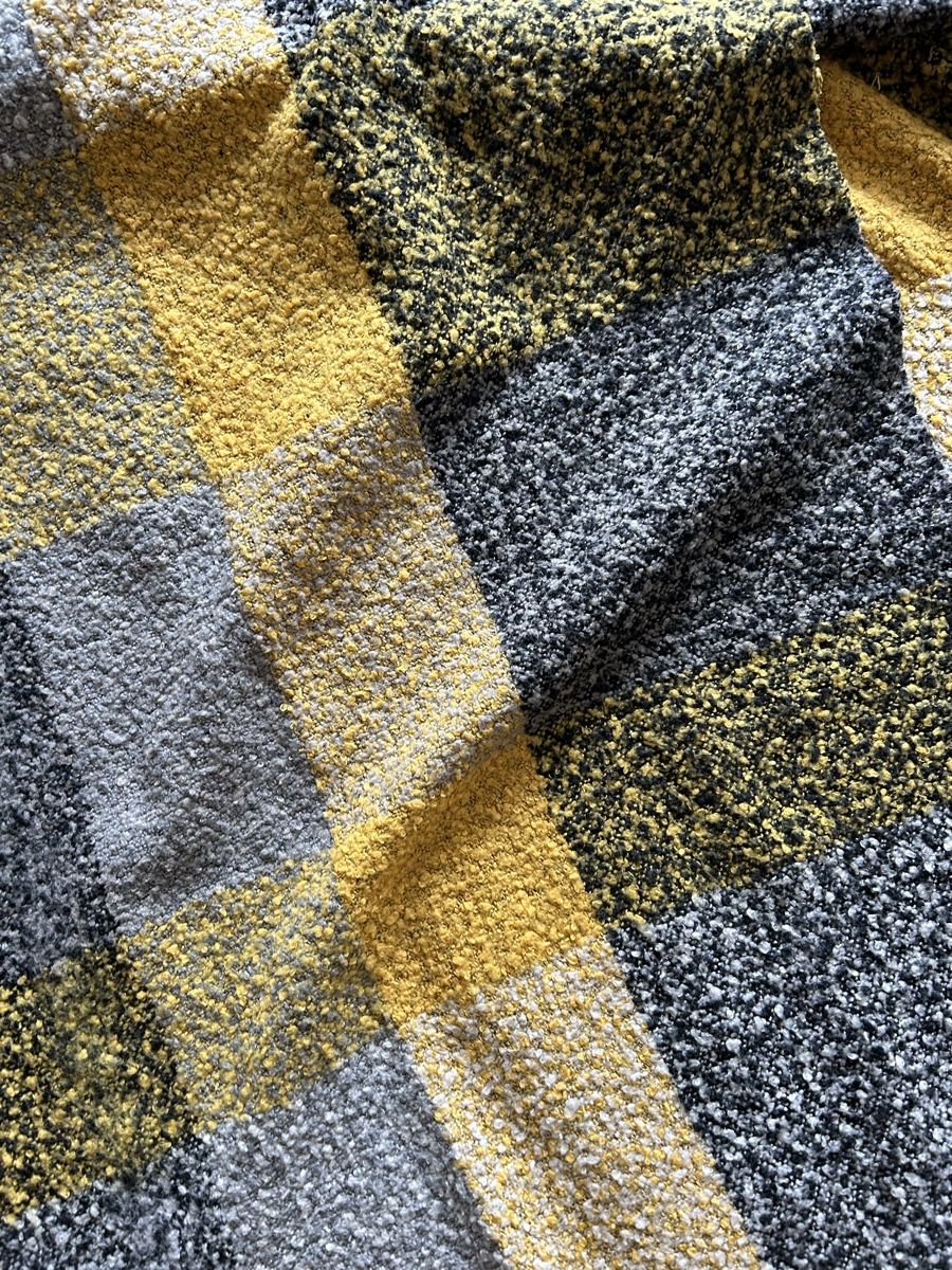 Foulards & écharpes: Warmer Schal im Karomuster – D'occasion à Herisau par trainee0102 1