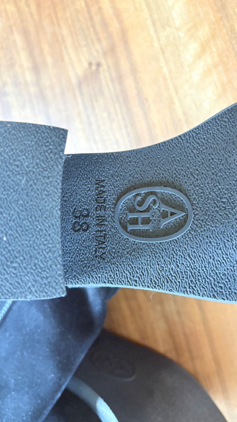 Ash Damenschuhe: Wunderschöne Wildlederboots von Ash, 38 – Neu (gemäss Beschreibung) aus Herrliberg von co__6gg6 5