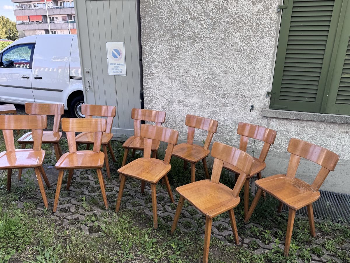 Horgen Glarus Sedie: 10 massive Beizenstühle Horgen Glarus – Usato da Bern venduto da honolalu 2