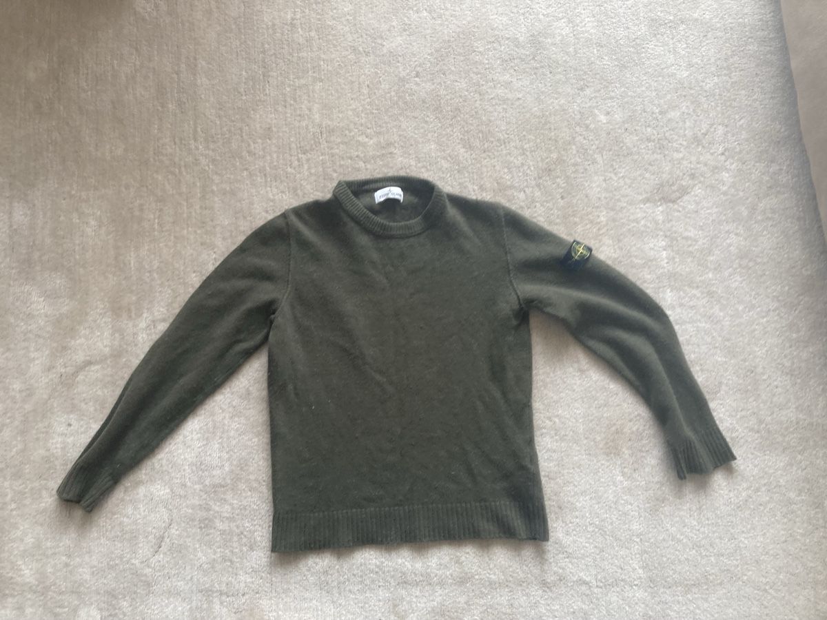 Stone Island Maglioni & Felpe: Pullover Stone Island olivgrün gebraucht junior – Usato da Wädenswil venduto da ver_s8k8