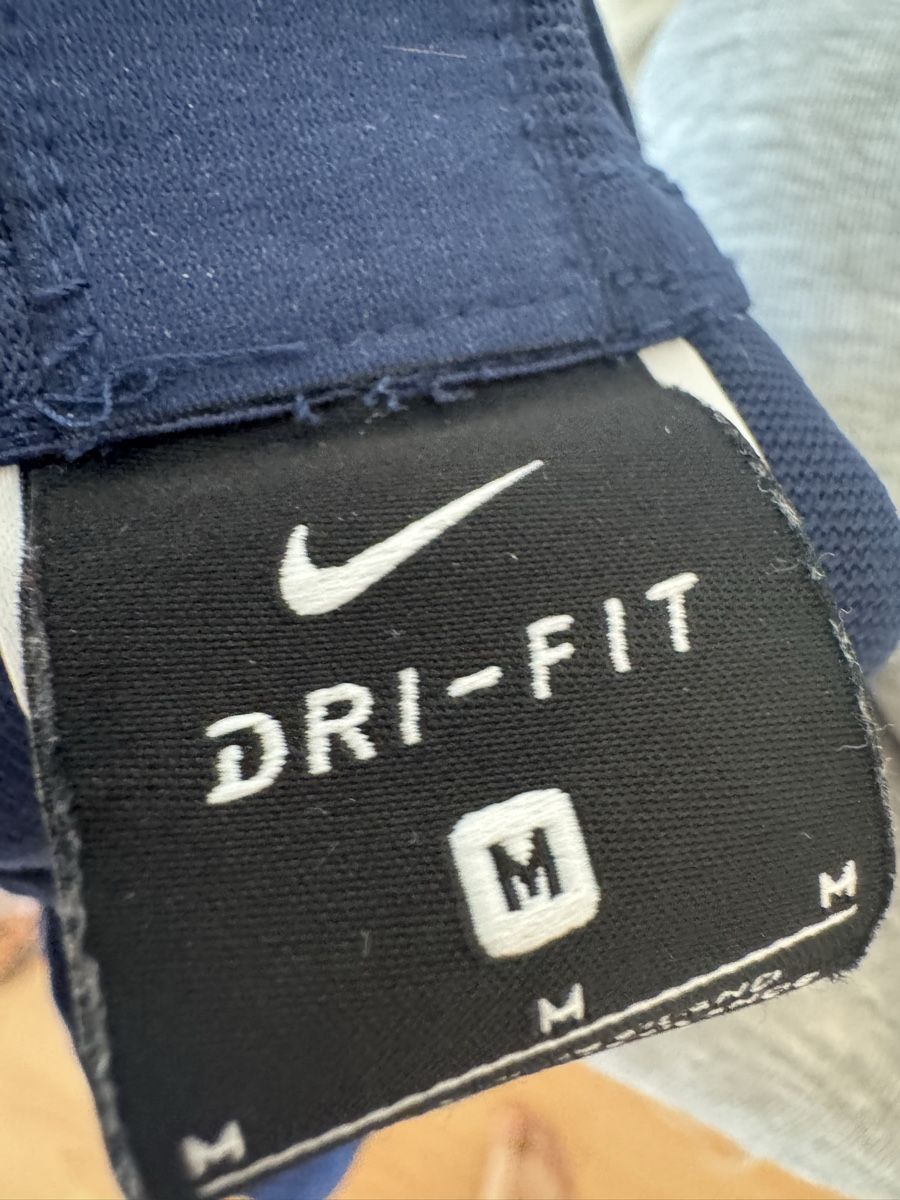 Nike Pantaloni: Nike Trainingshose England – Usato da Luzern venduto da Patrick_Luzern9 1