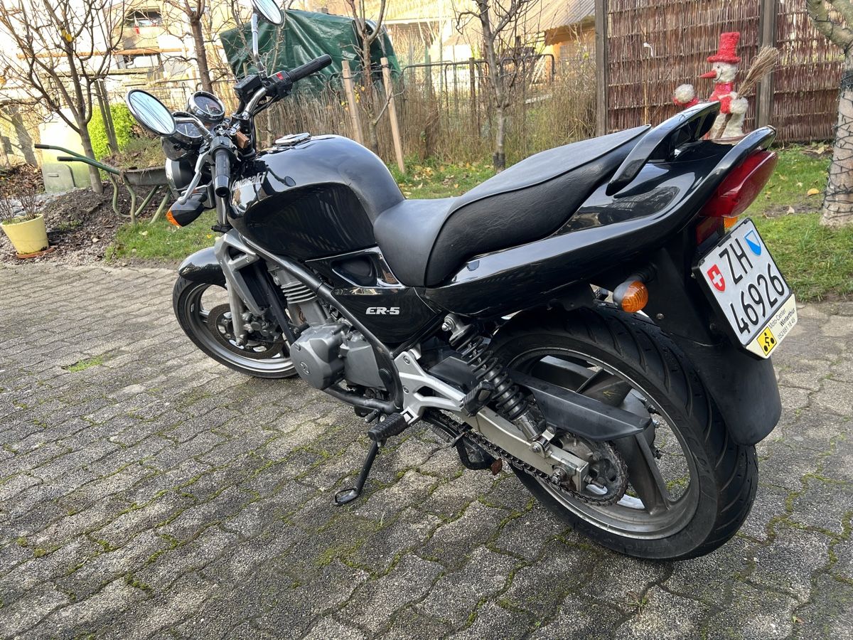 Kawasaki Strasse: Kawasaki ER-5 1997 – Gebraucht aus Dachsen von  6
