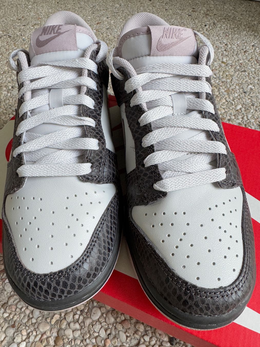Nike Scarpe da uomo: Leder Nike Dunk Low, Top Zustand, Grösse 39 – Nuovo (secondo la descrizione) da Burgdorf venduto da ssv_9t9f 1